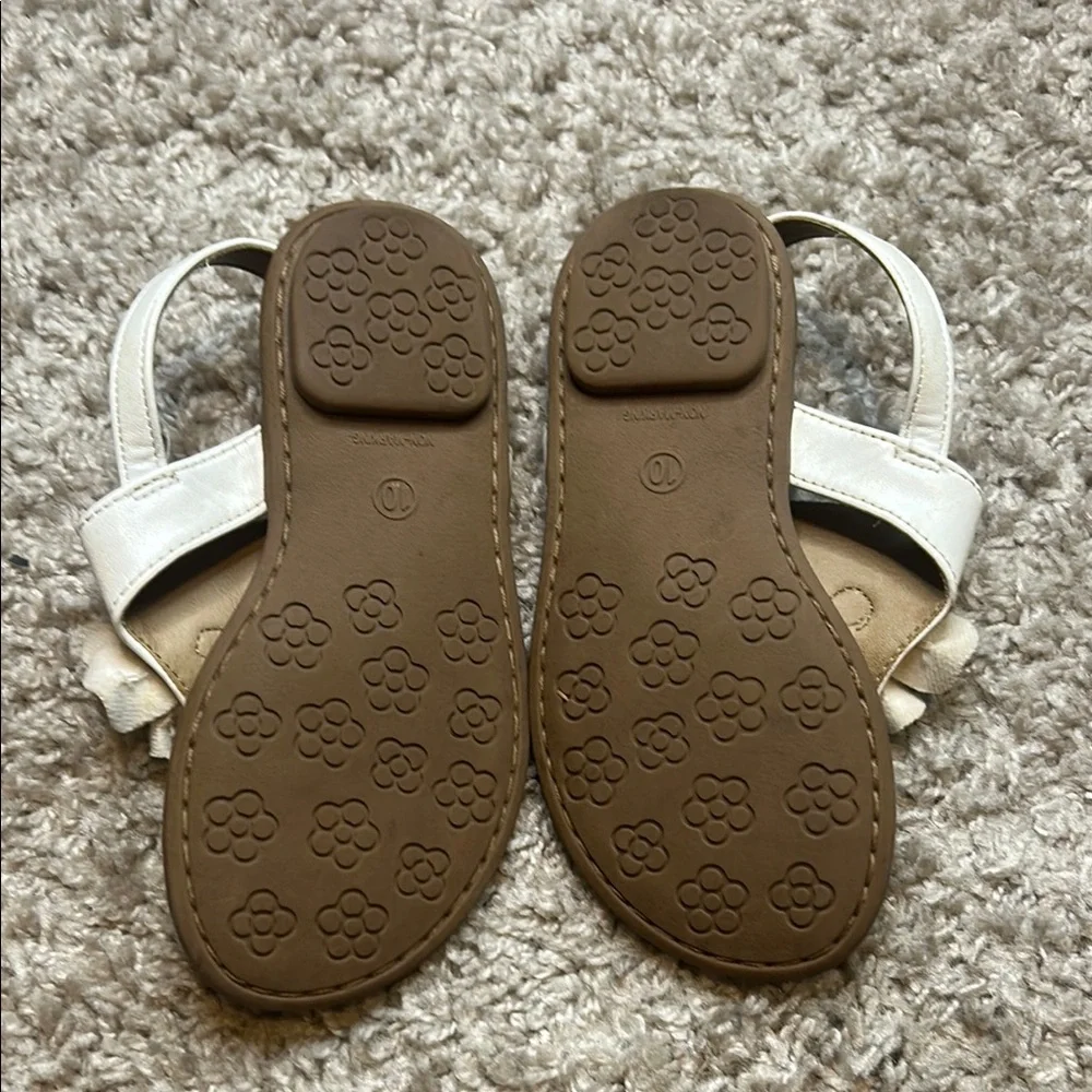 Cherokee White and Tan Sandals with Floral Embellishments - Picture 2 of 3